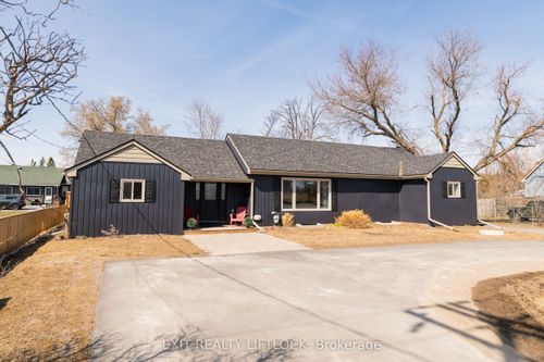 4 County Rd 4, Peterborough, ON, K9L1B9 | Card Image