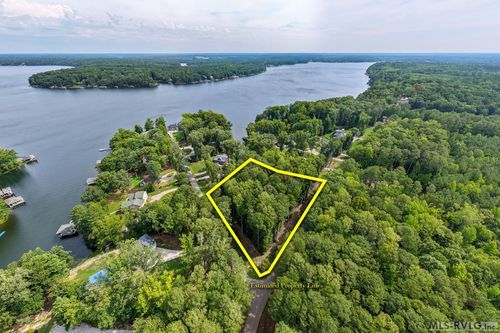 21 Rocky Branch Cir, Macon, NC, 27551 | Card Image