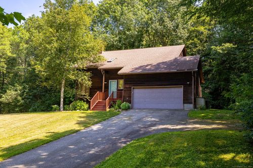 26 Mohegan Ln, Amston, CT, 06231-1332 | Card Image