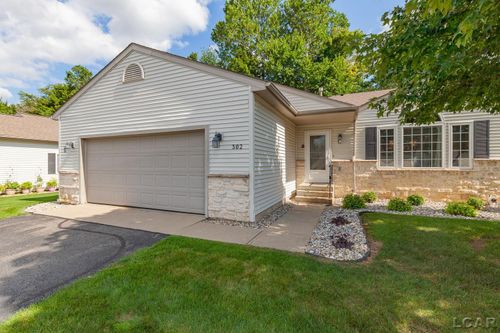 302 Lakewood Dr, Adrian, MI, 49221-4613 | Card Image
