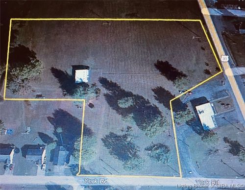 1050 N Gardner St, Scottsburg, IN, 47170-7752 | Card Image