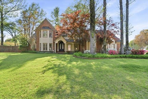 2587 Park Creek Cv S, Germantown, TN, 38139-6560 | Card Image