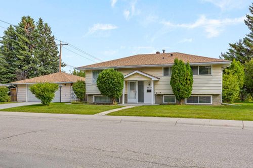 6904 8 St Nw, Calgary, AB, T2K1G1 | Card Image