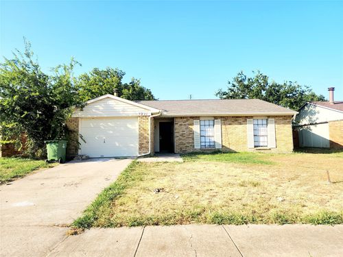 5221 Kisor Dr, The Colony, TX, 75056-1880 | Card Image