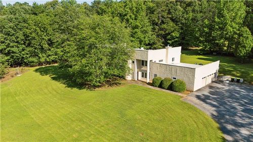 110 Bridger Point Rd, Fayetteville, GA, 30215-5213 | Card Image