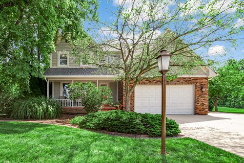 271 Burdick Pl, Chesterton, IN, 46304-9393 | Card Image