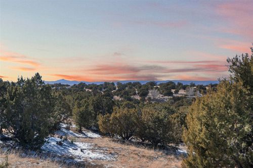 5 E Camino Del Cielo, Santa Fe, NM, 87506 | Card Image