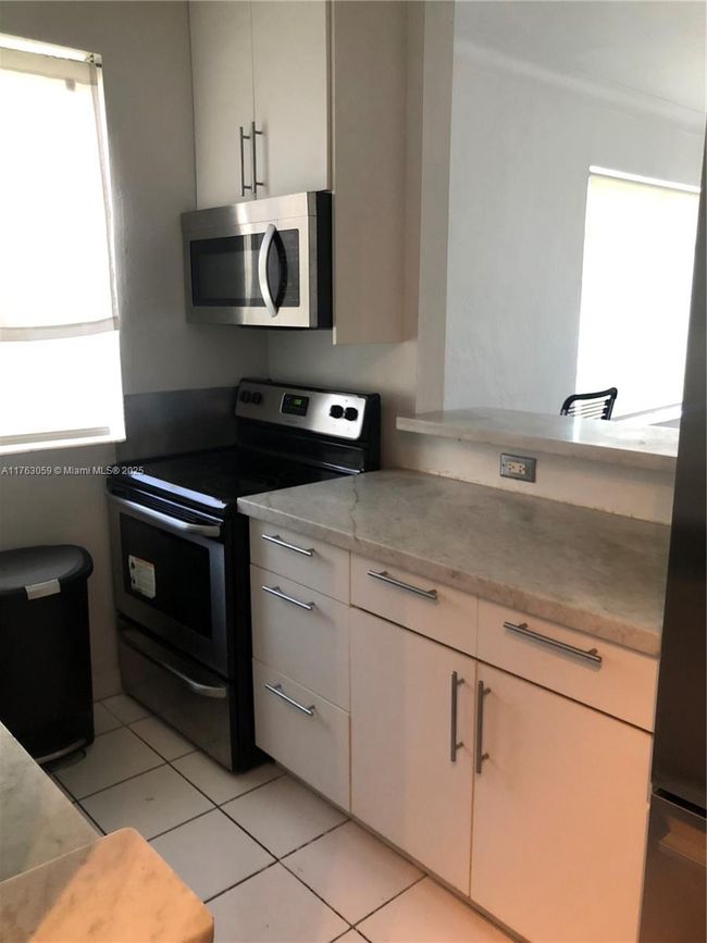 APT-9 - 1611 Euclid Ave, Condo with 1 bedrooms, 1 bathrooms and null parking in Miami Beach FL | Image 7