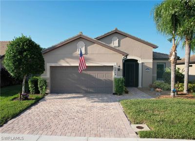 10914 Dennington Road, House other with 2 bedrooms, 2 bathrooms and null parking in Fort Myers FL | Image 3