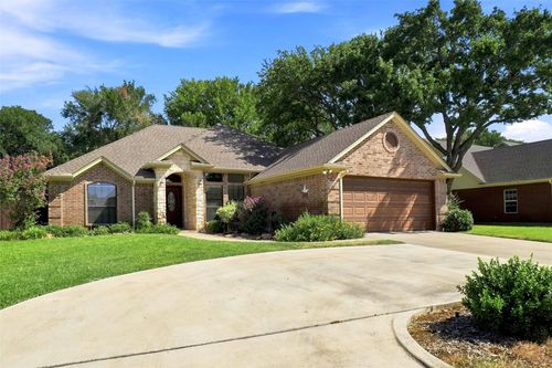 2105 Fair Oaks Dr, Bridgeport, TX, 76426-3325 | Card Image