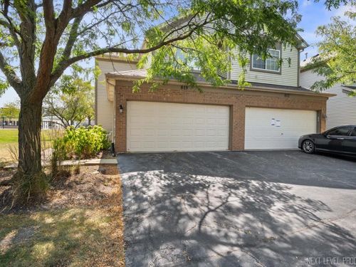 819 Asbury Dr, Aurora, IL, 60502-9087 | Card Image