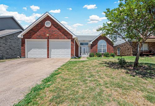 10116 Long Rifle Dr, Fort Worth, TX, 76108-4155 | Card Image