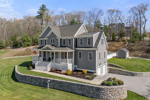 9 Jewell Xing, Mendon, MA, 01756-2113 | Card Image