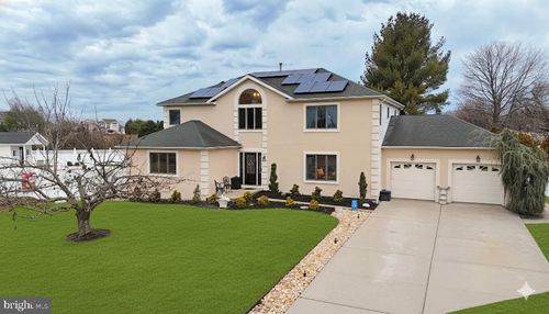 12 Liberty Ct, BERLIN, NJ, 08009-1324 | Card Image