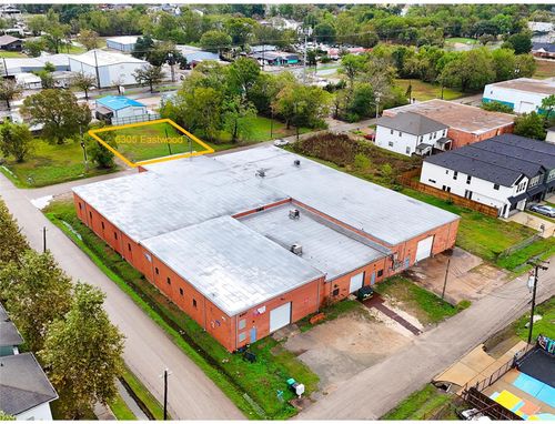 6305 Eastwood St, Houston, TX, 77021-3913 | Card Image