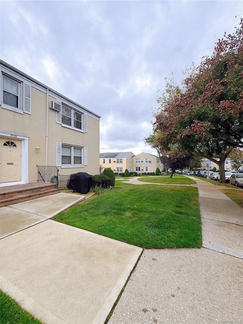 199b-7103 252nd St, Bellerose, NY, 11426-2731 | Card Image