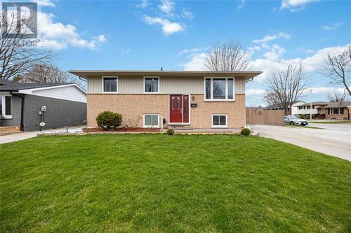 772 Cardiff Dr, Sarnia, ON, N7S4X9 | Card Image