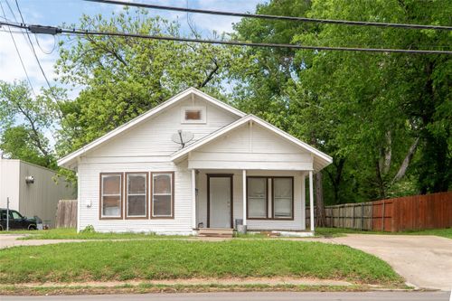 1810 Live Oak St, Commerce, TX, 75428-2458 | Card Image