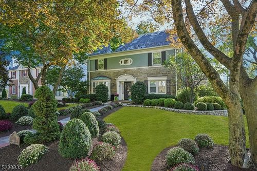 112 Wyoming Ave, Maplewood, NJ, 07040-1011 | Card Image