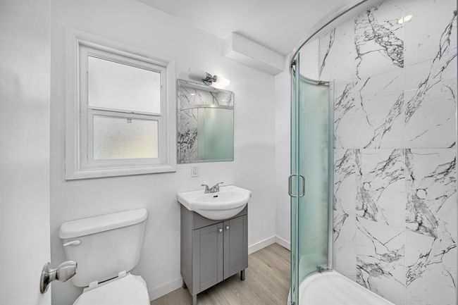 860 Whitchurch St, House other with 5 bedrooms, 2 bathrooms and 2 parking in North Vancouver BC | Image 12