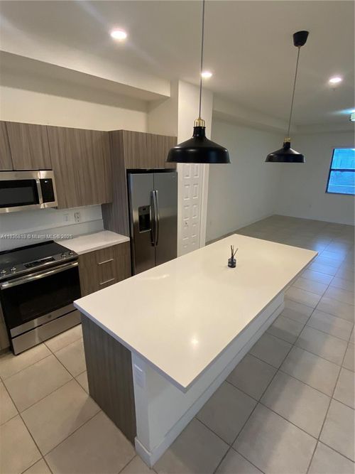 unit-33-10455 Nw 82nd St, Doral, FL, 33178-4395 | Card Image