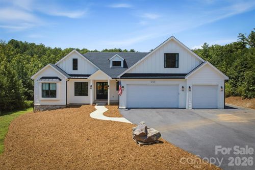2124 Starlight Ln, Morganton, NC, 28655-5985 | Card Image