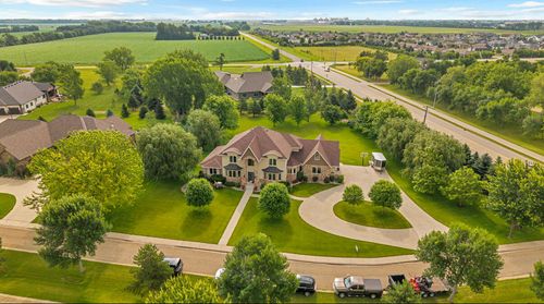 2410 Quail Run, ABERDEEN, SD, 57401-0106 | Card Image