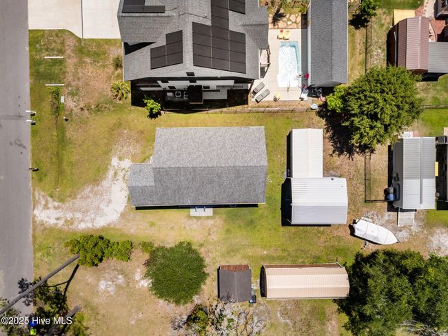 233 Ne 70 Th St, House other with 3 bedrooms, 2 bathrooms and null parking in Oak Island NC | Image 47