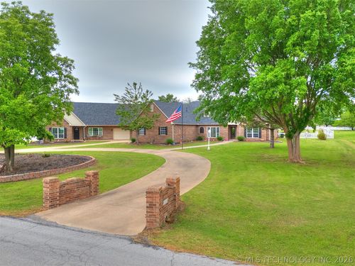 15611 112th St, Owasso, OK, 74055-6089 | Card Image