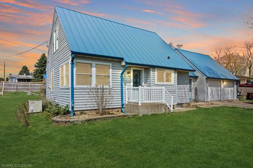 2449 W Grand Ave, BELOIT, WI, 53511-5732 | Card Image