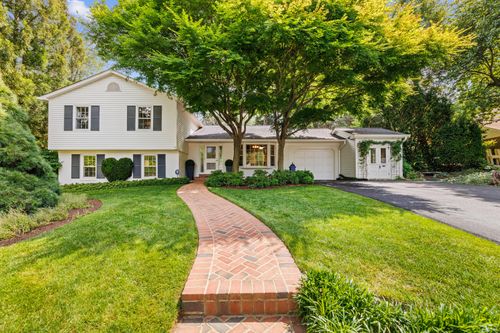 8527 Pappas Way, ANNANDALE, VA, 22003-4434 | Card Image