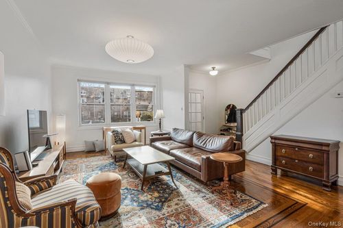 68 Groton St, Forest Hills, NY, 11375 | Card Image