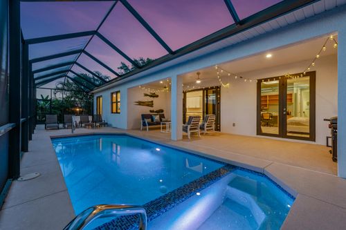 370 Regatta St, MARCO ISLAND, FL, 34145-5237 | Card Image