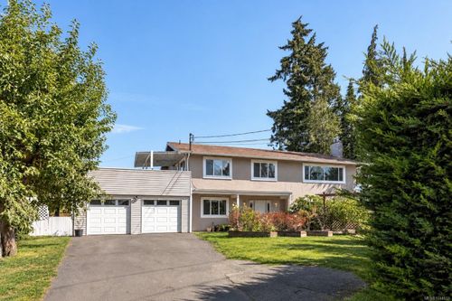 7031 W Saanich Rd, Brentwood Bay, BC, V8M1G8 | Card Image