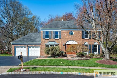 13 Patricia Way, Kendall Park, NJ, 08824-1808 | Card Image
