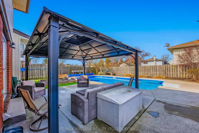7639 Jubilee Dr, House other with 3 bedrooms, 3 bathrooms and 2 parking in Niagara Falls ON | Image 30
