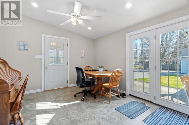 264 Huron Rd, House other with 3 bedrooms, 2 bathrooms and 22 parking in Goderich ON | Image 14