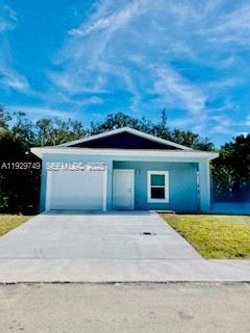1418 Las Villas Blvd, Sebring, FL, 33870-1605 | Card Image