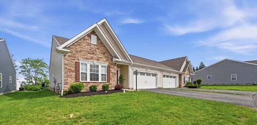 430 Dana Dr, New Kensington, PA, 15068-2162 | Card Image