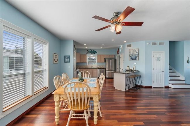 207 S 2 Nd St, House other with 4 bedrooms, 3 bathrooms and 6 parking in Rockport TX | Image 11