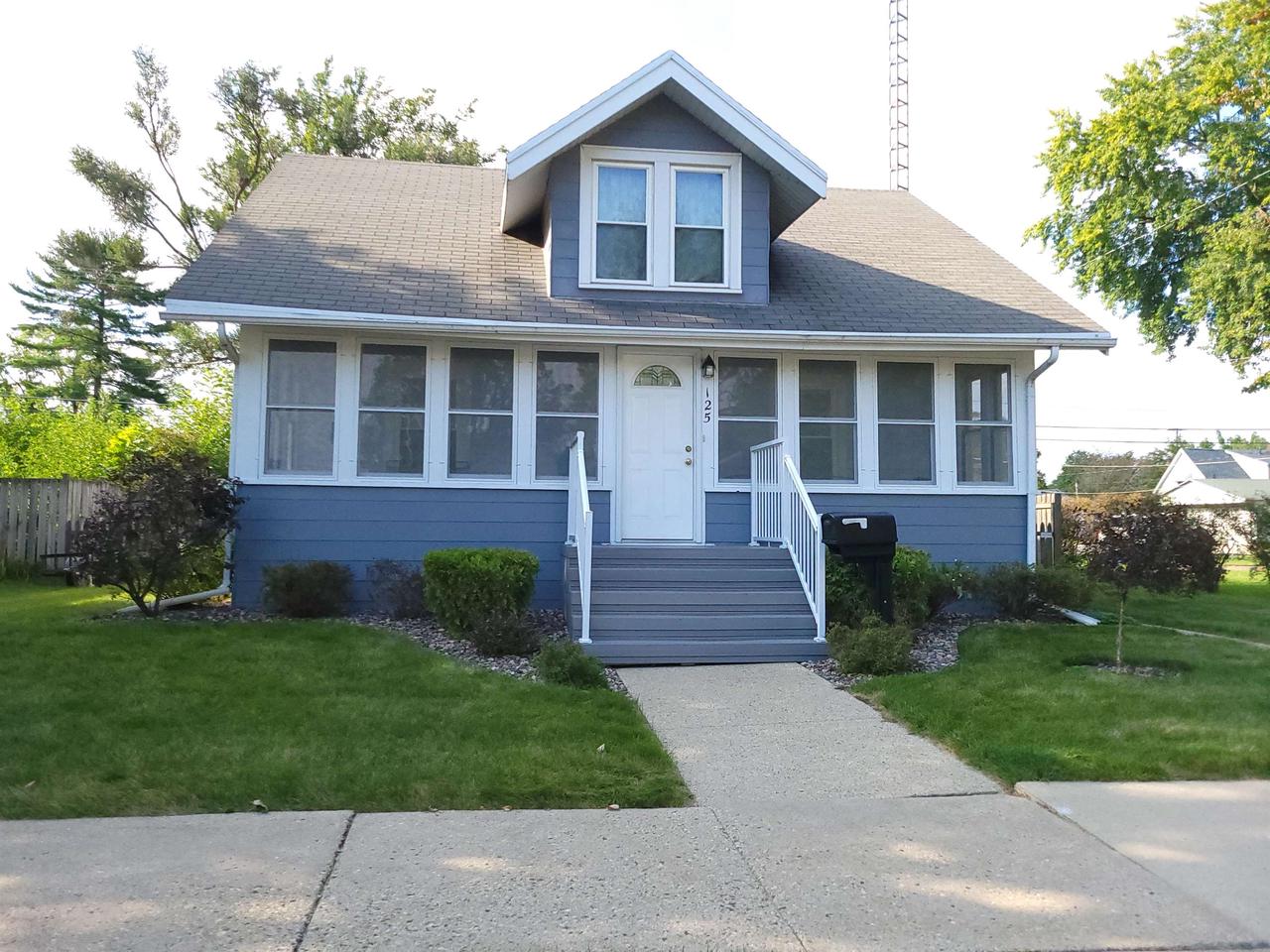 Carroll St, Portage, WI 53901