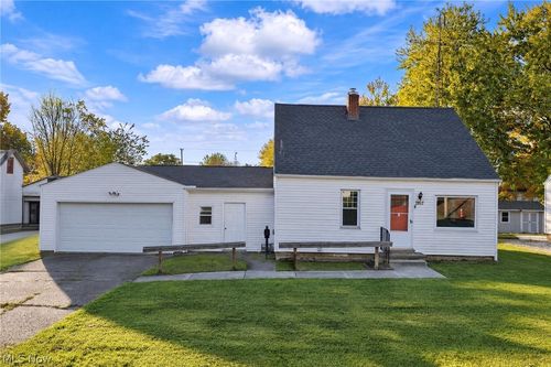 2917 Kirby Ave Ne, Canton, OH, 44705-4734 | Card Image