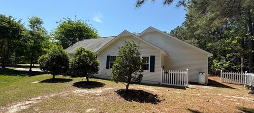605 Windsong N, Swansboro, NC, 28584-8744 | Card Image