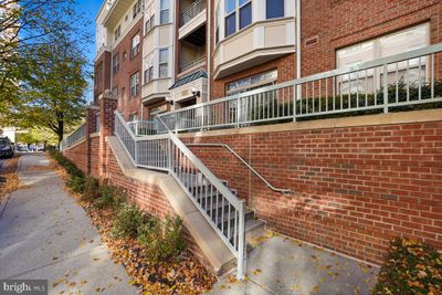 306 - 1851 Stratford Park Place, Condo with 2 bedrooms, 2 bathrooms and null parking in RESTON VA | Image 2