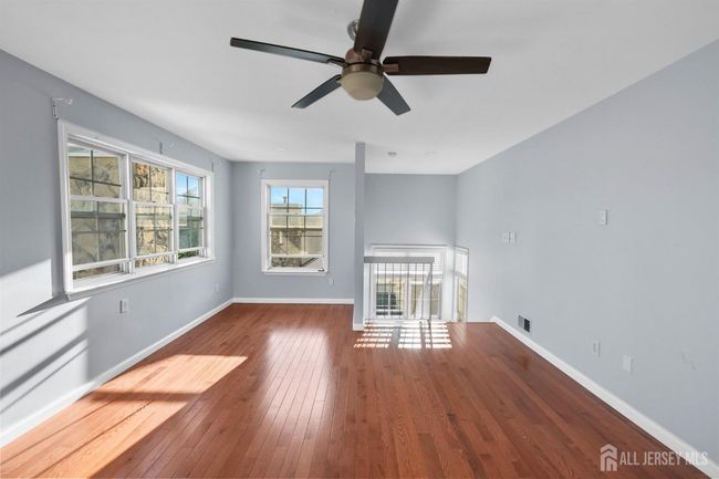 215 Nebula Rd, Townhouse with 3 bedrooms, 4 bathrooms and null parking in Piscataway NJ | Image 14