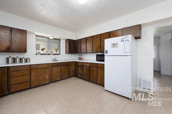 312 Boyd St W, House other with 5 bedrooms, 2 bathrooms and null parking in Murtaugh ID | Image 11