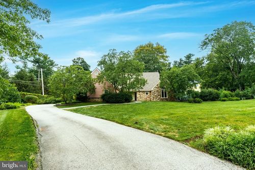 2 Spring Mill Ln, HAVERFORD, PA, 19041-1136 | Card Image