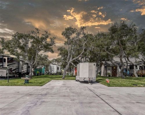58-1406 W Corpus Christi St, Rockport, TX, 78382-6440 | Card Image