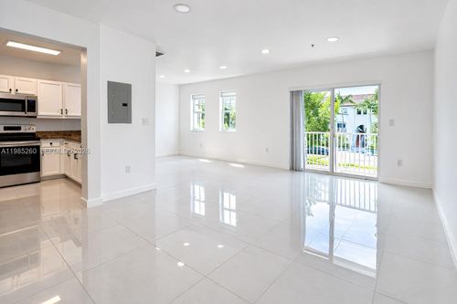 apt-207-8800 Nw 97th Ave, Doral, FL, 33178-2765 | Card Image