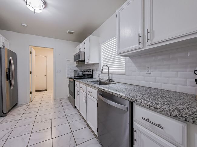 212 Winding Brk, Condo with 2 bedrooms, 2 bathrooms and null parking in Commerce Twp MI | Image 7